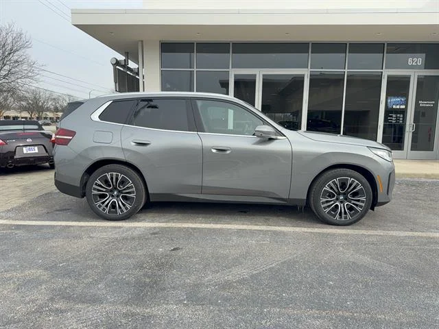 New 2026 Skyscraper Grey Metallic BMW 30 xDrive image 2