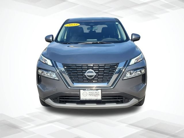 Used 2023 Gray Nissan SV image 8