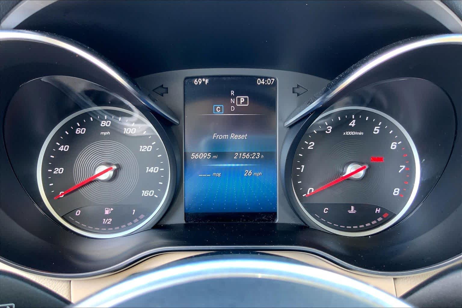 Used 2022 Polar White Mercedes-Benz GLC 300 image 25