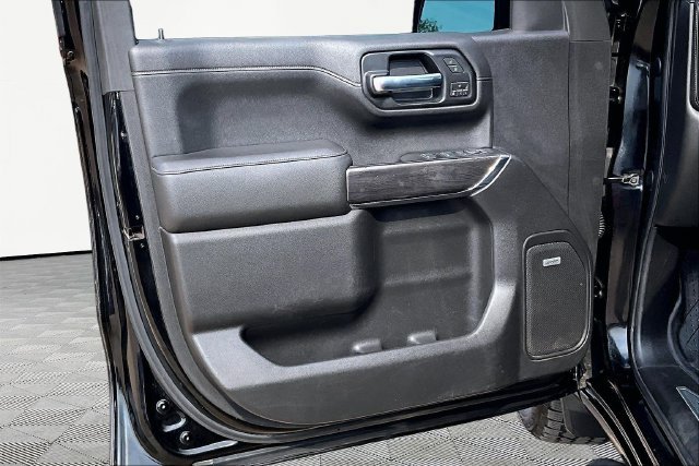 Used 2019 Black Chevrolet LTZ image 18