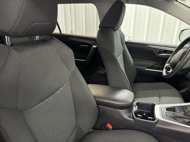 Used 2025 Ice Toyota XLE image 21