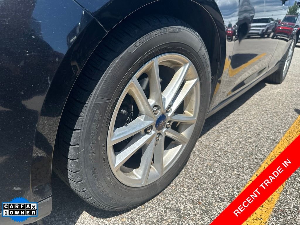 Used 2016 Black Ford SE image 10