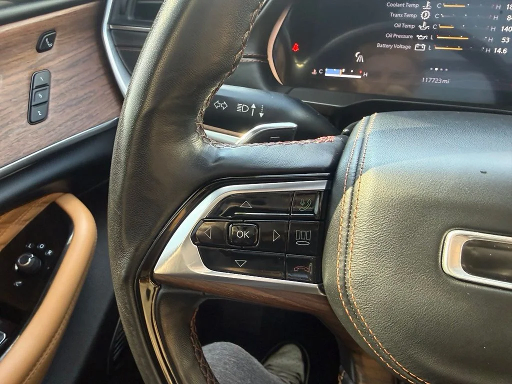 Used 2022 White Jeep Summit image 18