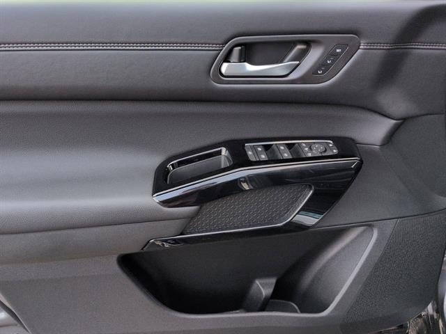 New 2026 Gun Metallic Nissan Platinum image 6
