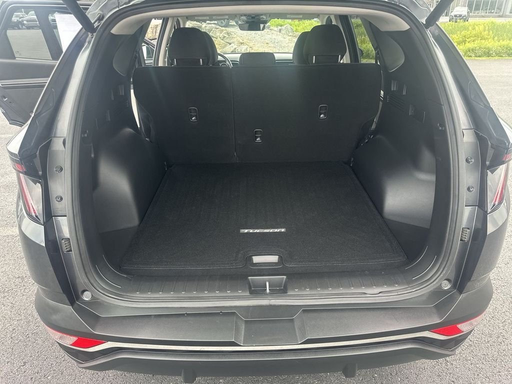 Used 2022 Gray Hyundai SEL image 30