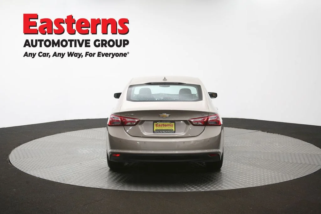 Used 2024 Gray Chevrolet LT image 39