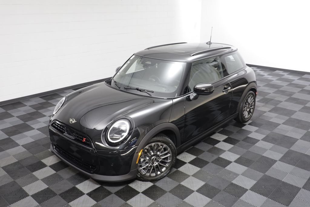 New 2026 MINI 2 Door FWD Signature Plus in Naperville #M48947