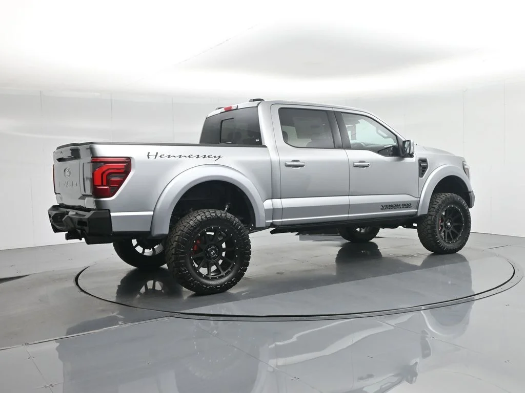 New 2025 Iconic Silver Metallic Ford Lariat image 37