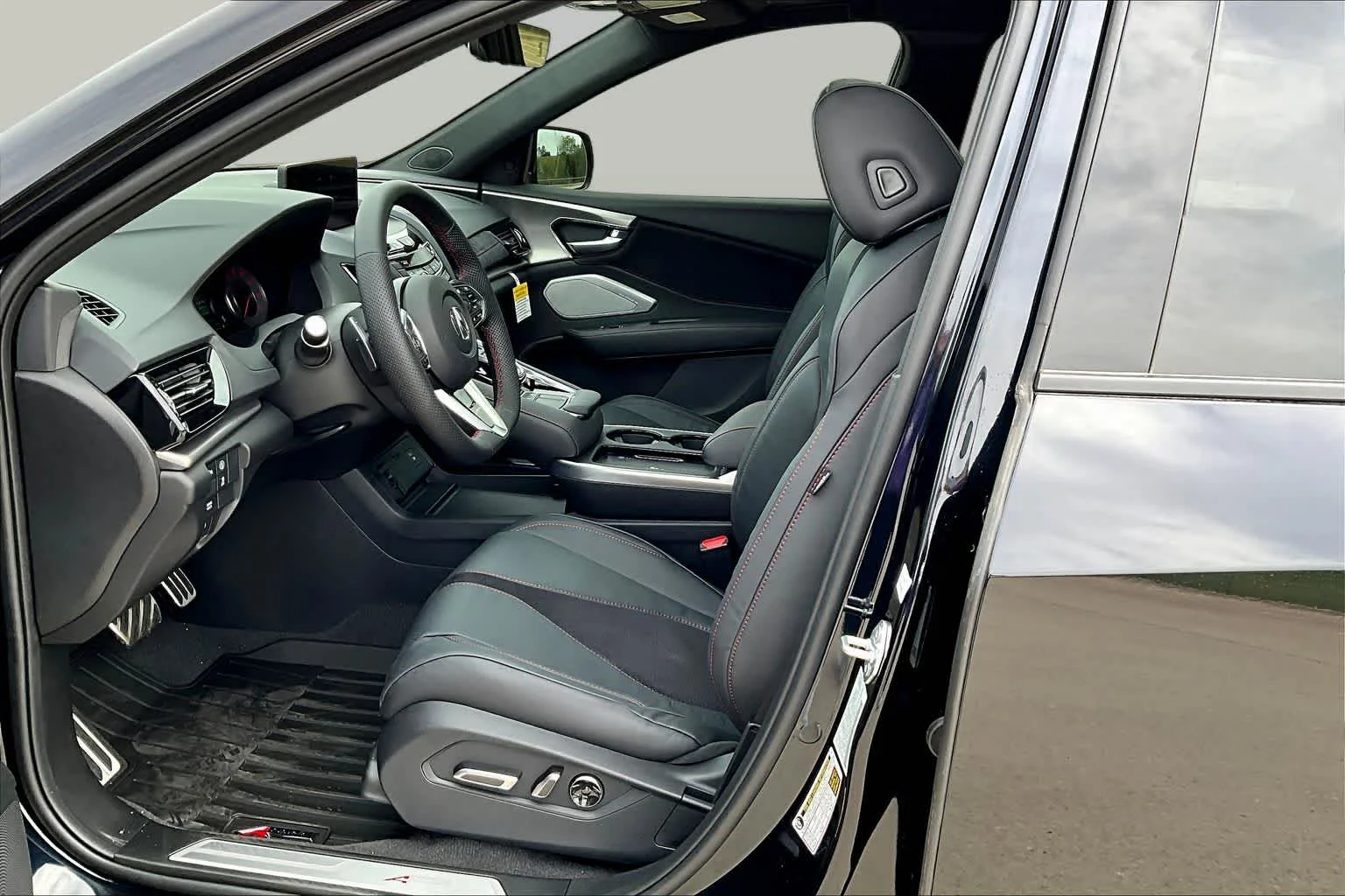 2026 Acura RDX A-Spec Package - Photo 9