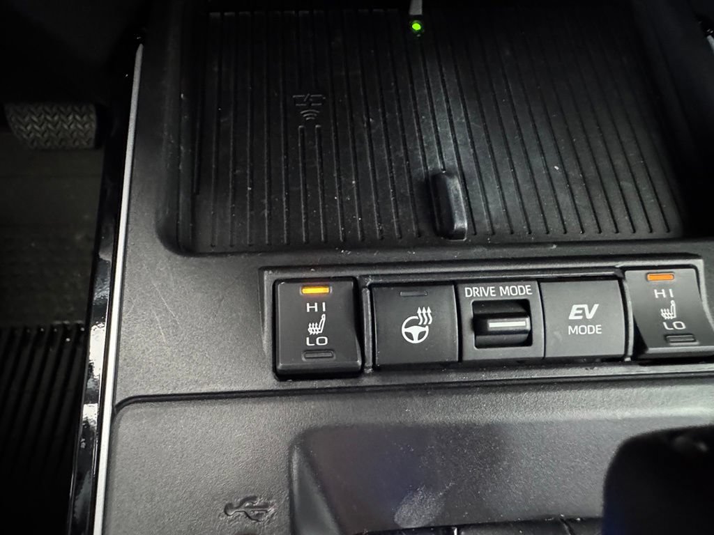 Used 2026  Toyota Hybrid XSE image 31