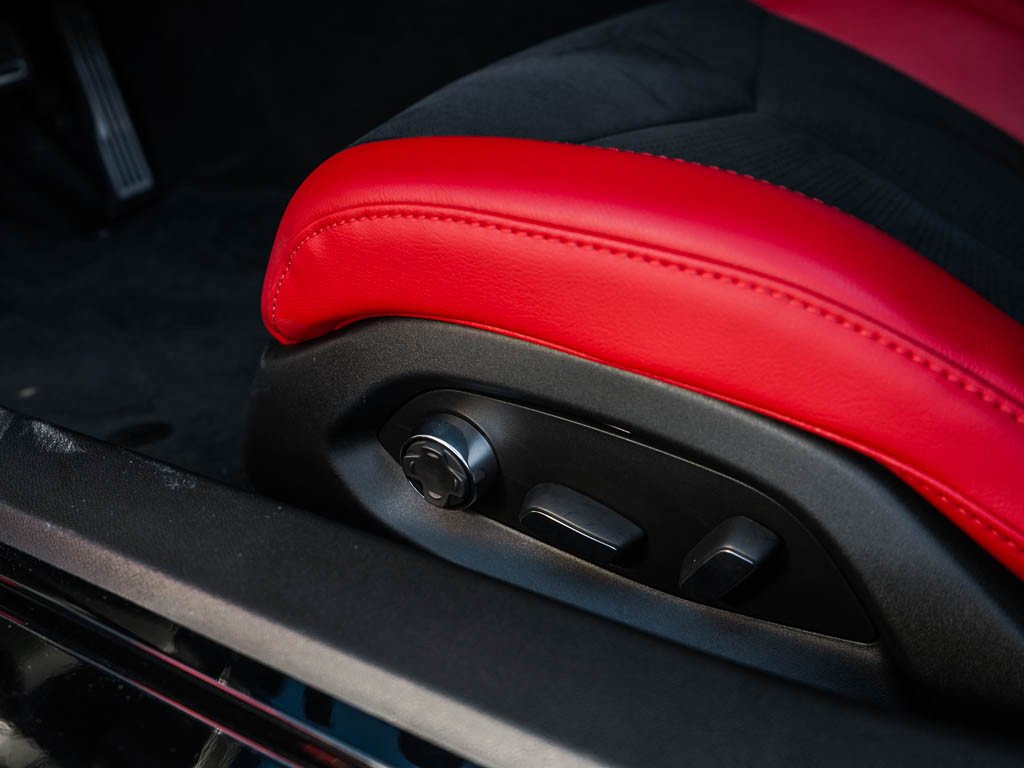 2026 Chevrolet Corvette 2LT - Photo 13