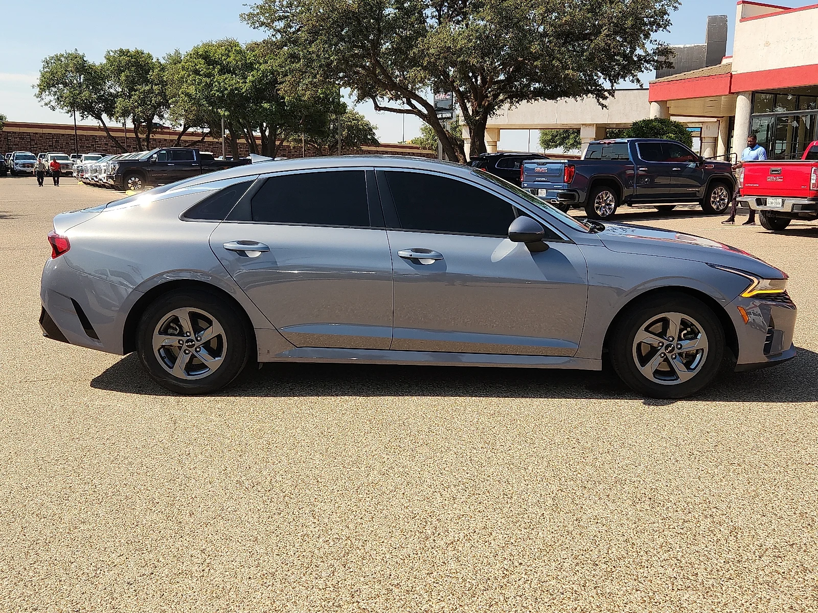 Used 2023 Silver Kia LXS image 5