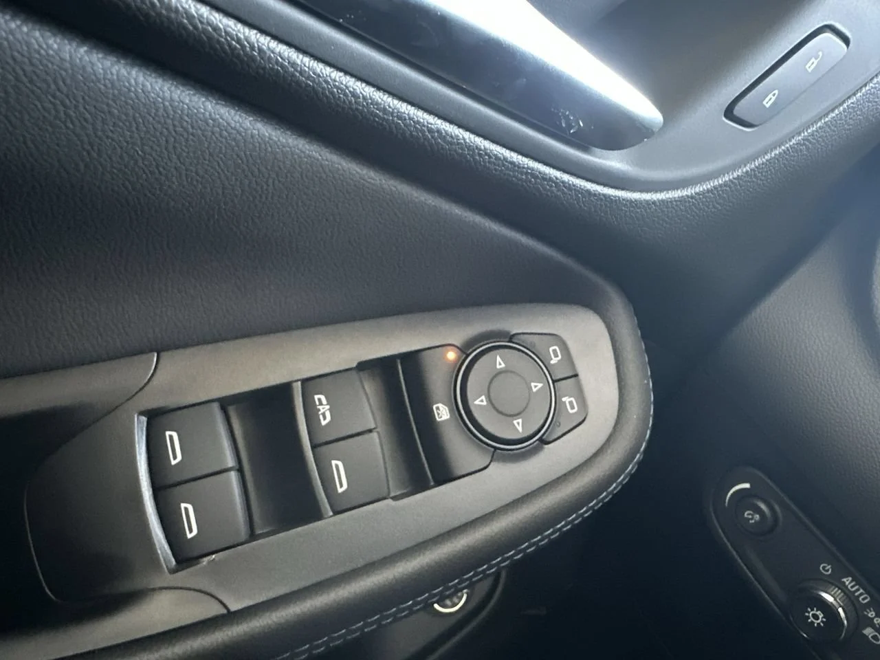 2026 Buick Encore GX Sport Touring - Photo 17