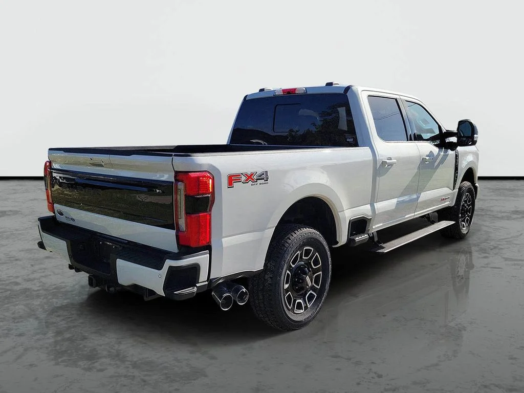 New 2026 Star White Metallic Tri-Coat Ford F-350® Platinum® image 2