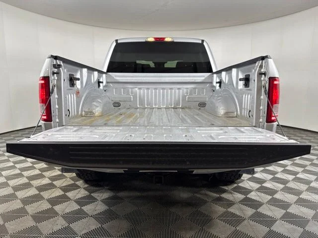 Used 2015 Ingot Silver Metallic Ford XLT image 20