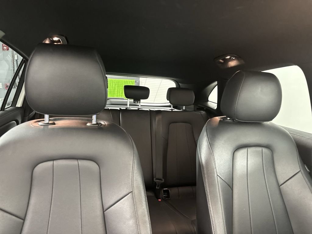 Used 2021 White Mercedes-Benz GLA 250 image 15