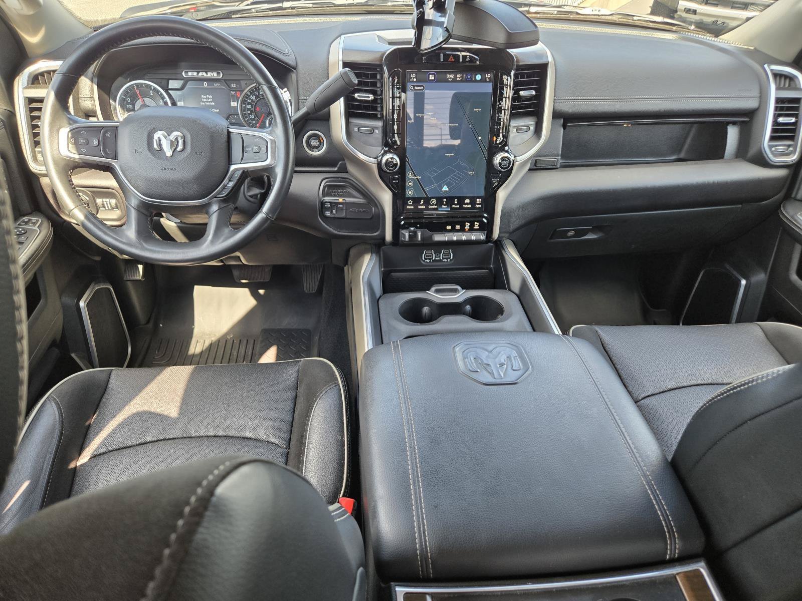 Used 2023 Diamond Black Crystal Pearlcoat Ram Laramie image 18