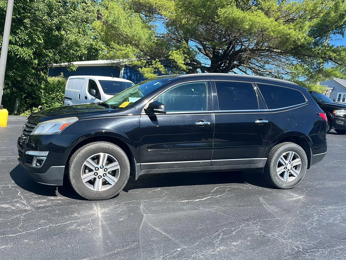 Used 2016 Chevrolet Traverse 1LT with VIN 1GNKRGKD1GJ144613 for sale in West Union, OH