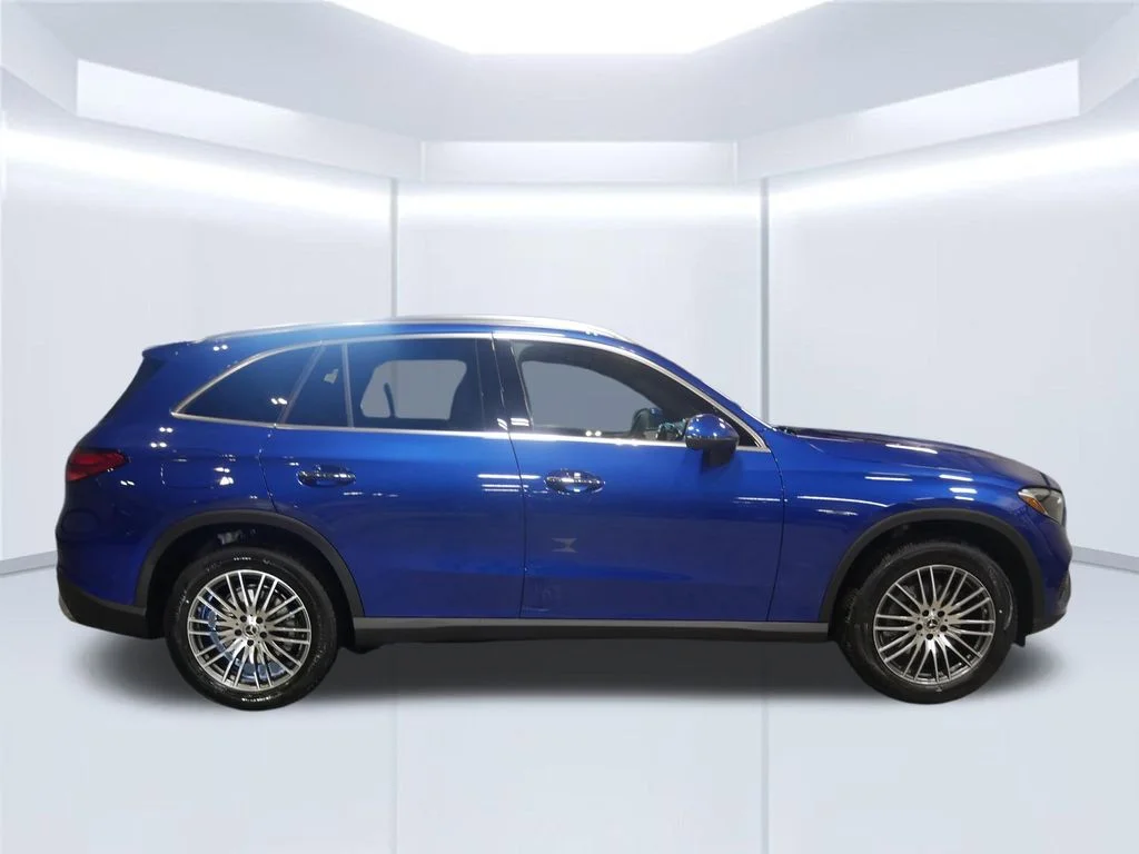 2026 Mercedes-Benz GLC Base - Photo 6