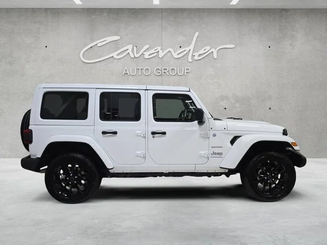 Used 2024 White Jeep Sahara 4xe image 17