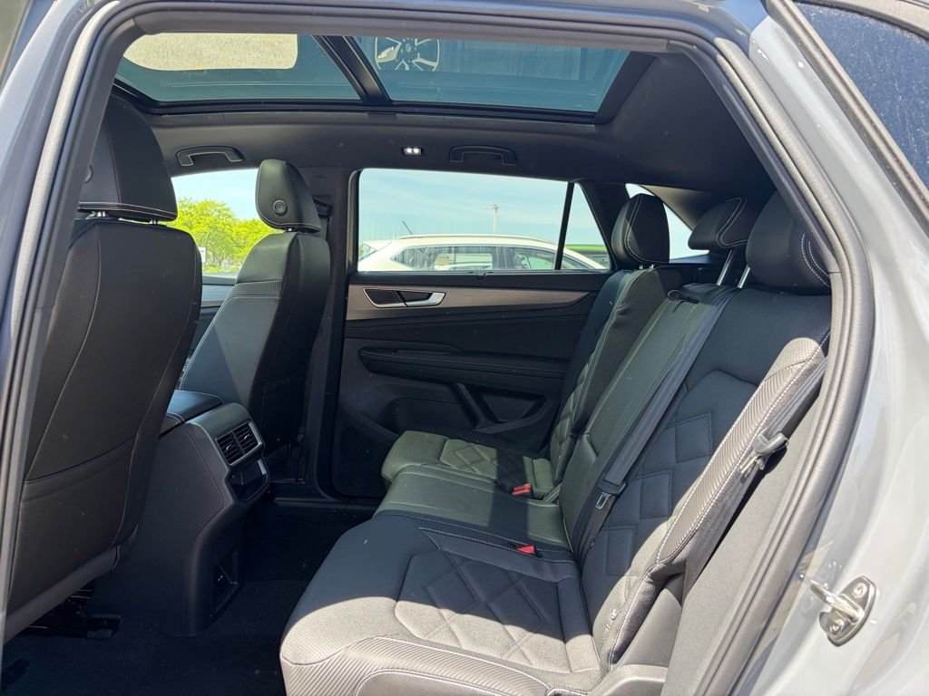 New 2026 Pure Gray Volkswagen 2.0T SE w/Technology image 16