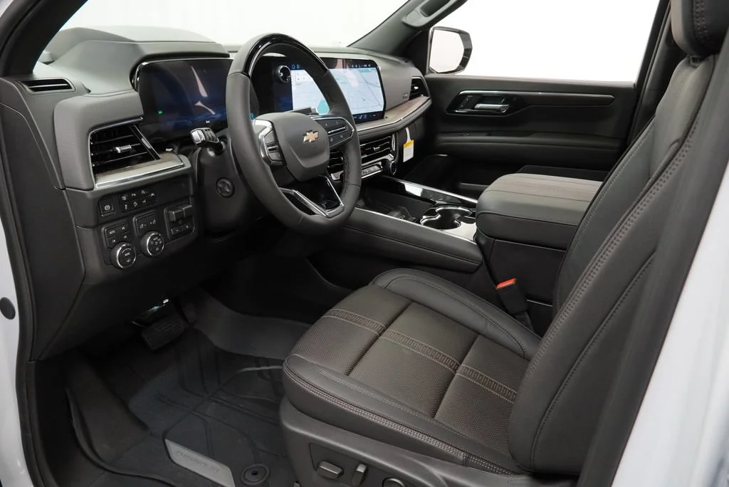 New 2026 Polar White Tricoat Chevrolet High Country image 11
