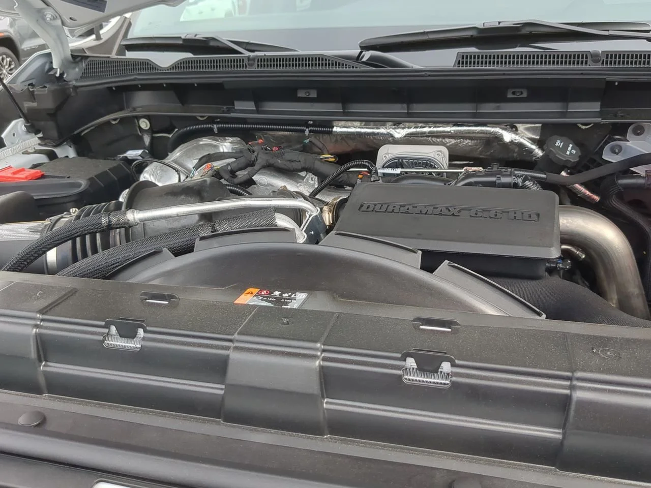New 2026 Summit White GMC Denali DRW image 31