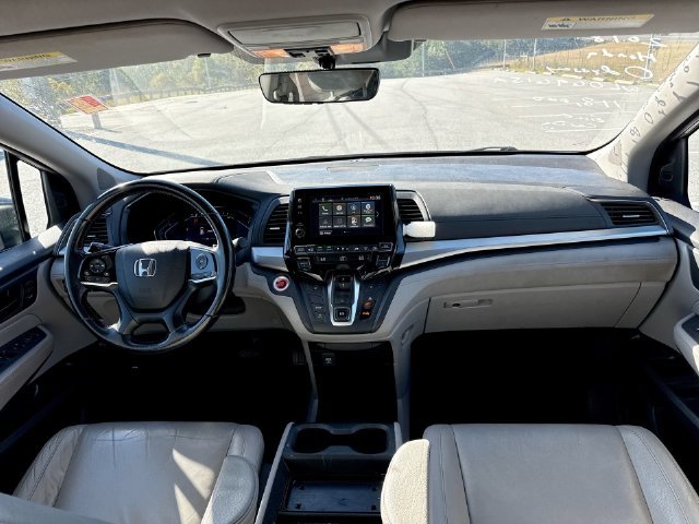Used 2018 Silver Honda EX-L image 8
