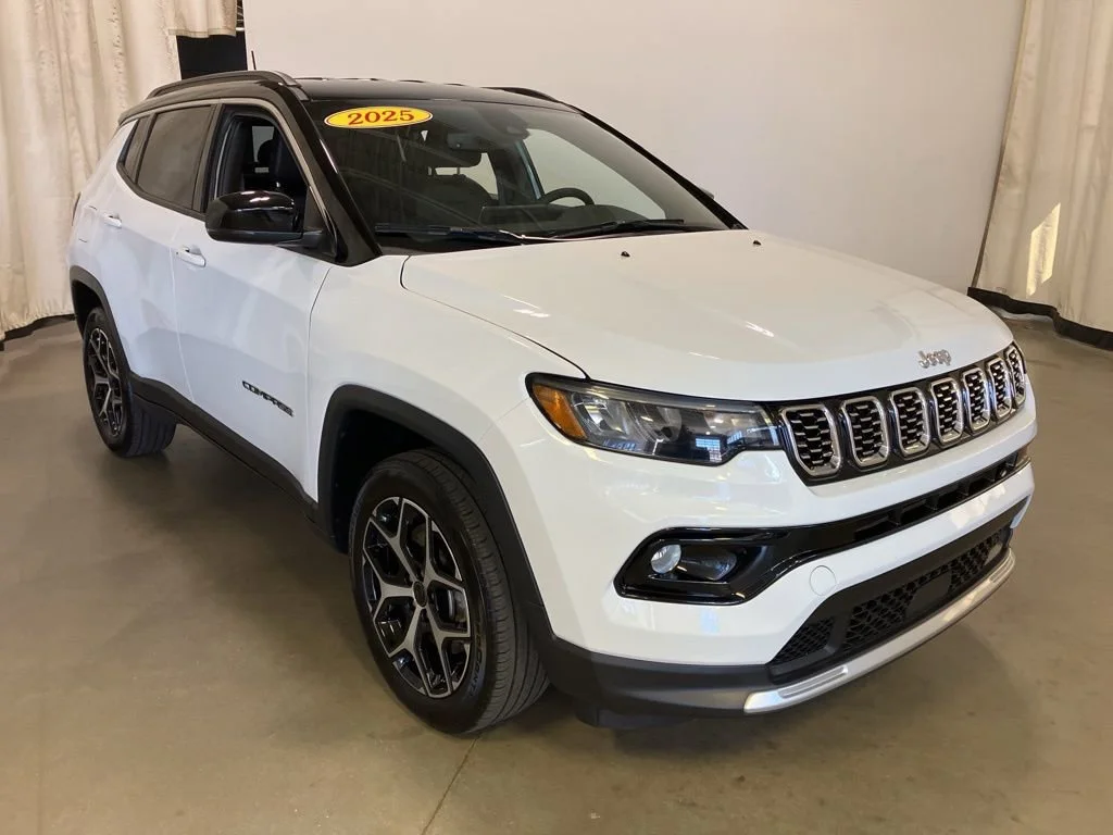 2025 Jeep Compass Limited 4X4's photo