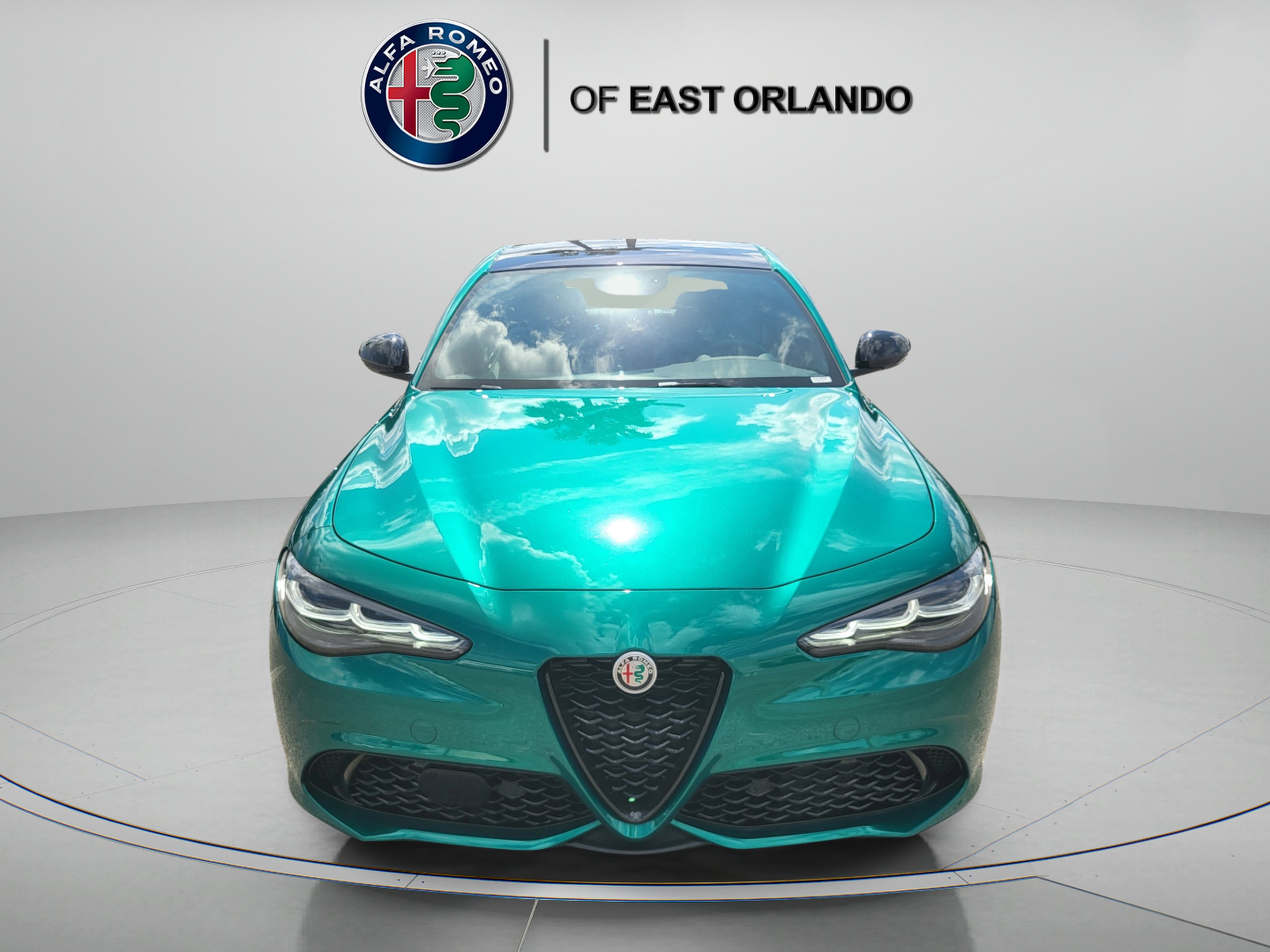 New 2025 Verde Fangio Metallic Alfa Romeo Intensa image 2