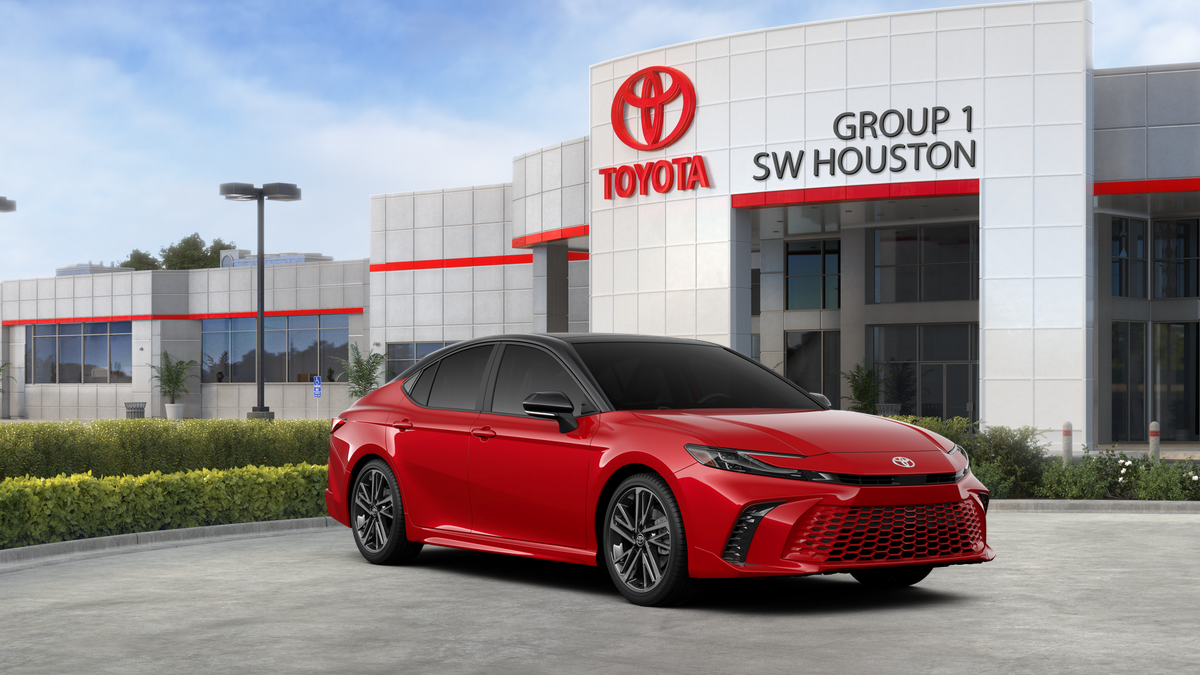 New 2026 Supersonic Red with Midnight Black Metallic roof Toyota XSE image 15