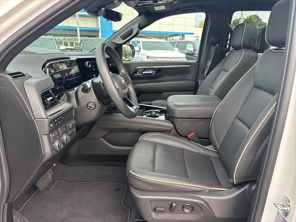 2025 Chevrolet Tahoe Premier - Photo 22