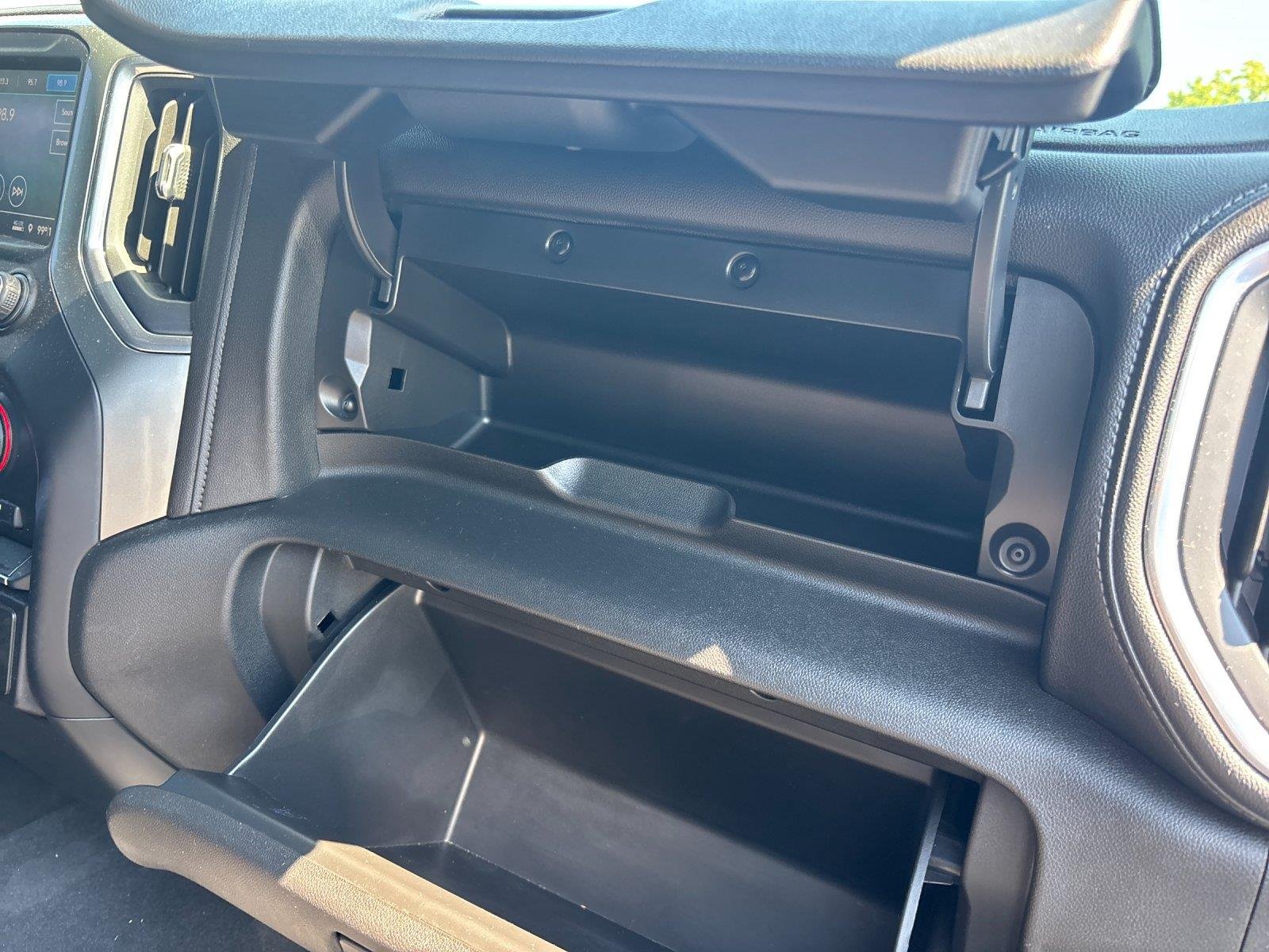 Used 2019 Silver Ice Metallic Chevrolet LT image 38