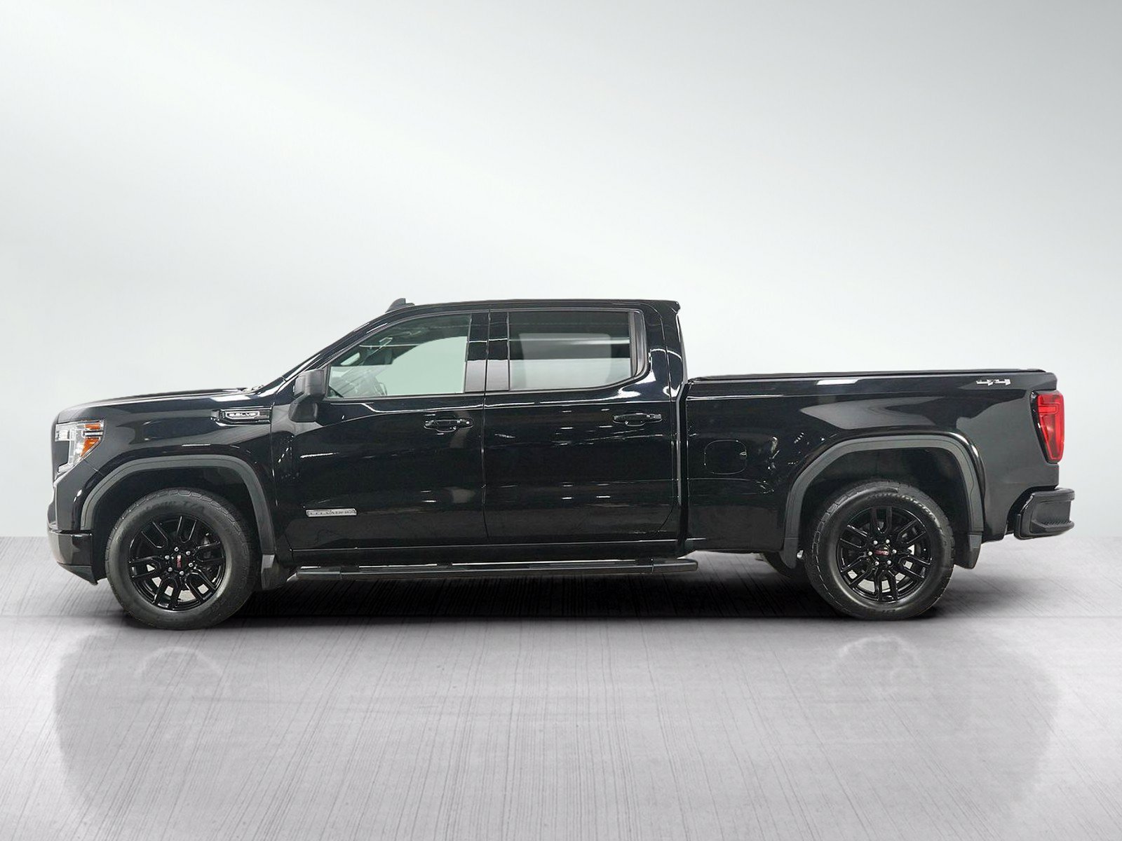 Used 2020 GMC Sierra 1500 Elevation with VIN 1GTU9CED7LZ198449 for sale in White Bear Lake, Minnesota