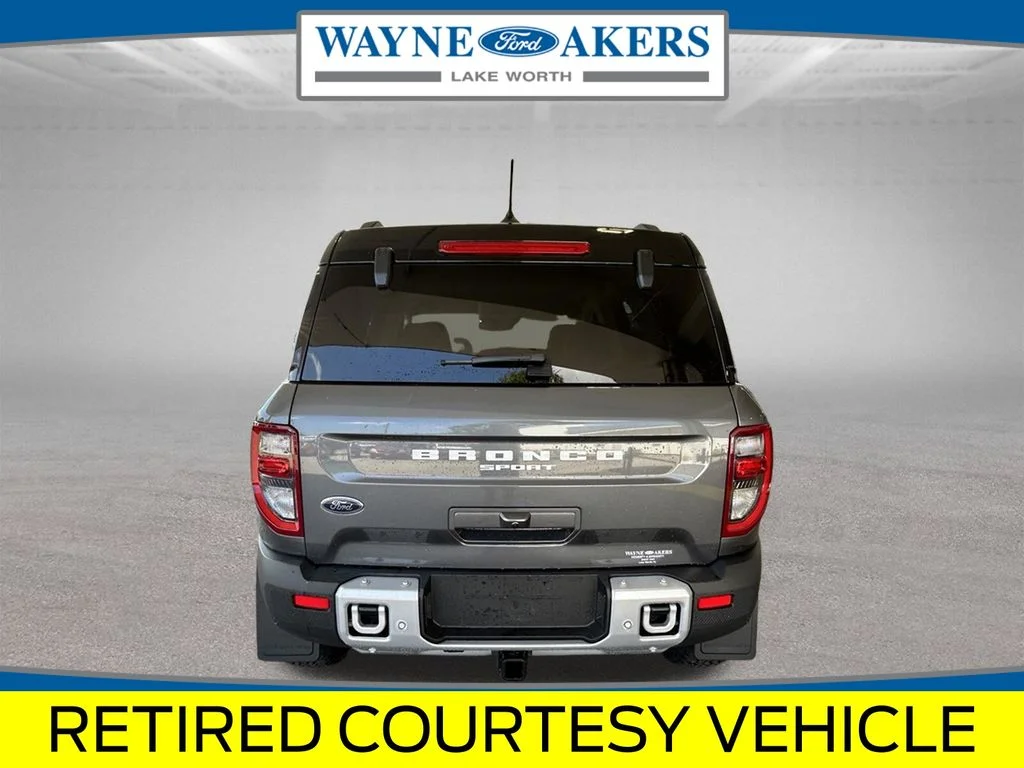 New 2025 Carbonized Gray Metallic Ford Badlands image 5