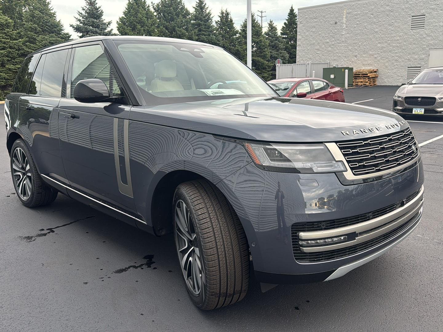 New 2026 Varesine Blue Land Rover SE image 6