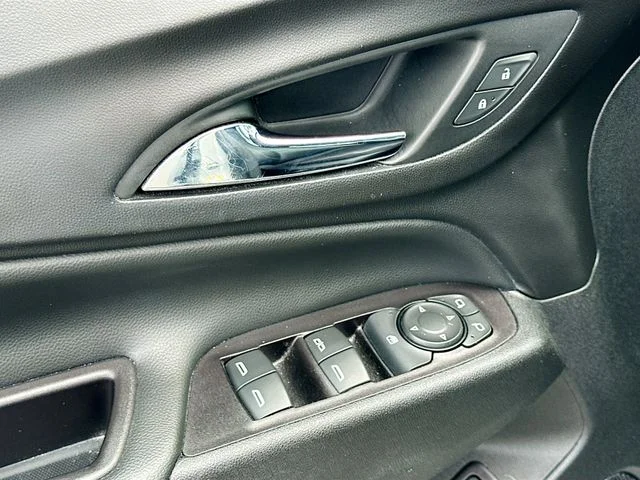 Used 2020 Silver Chevrolet Premier image 17
