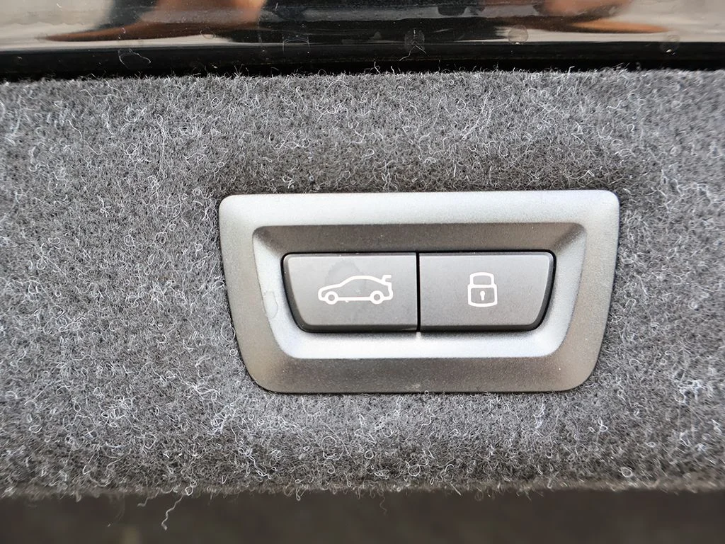 Used 2023 Black BMW 530i image 24