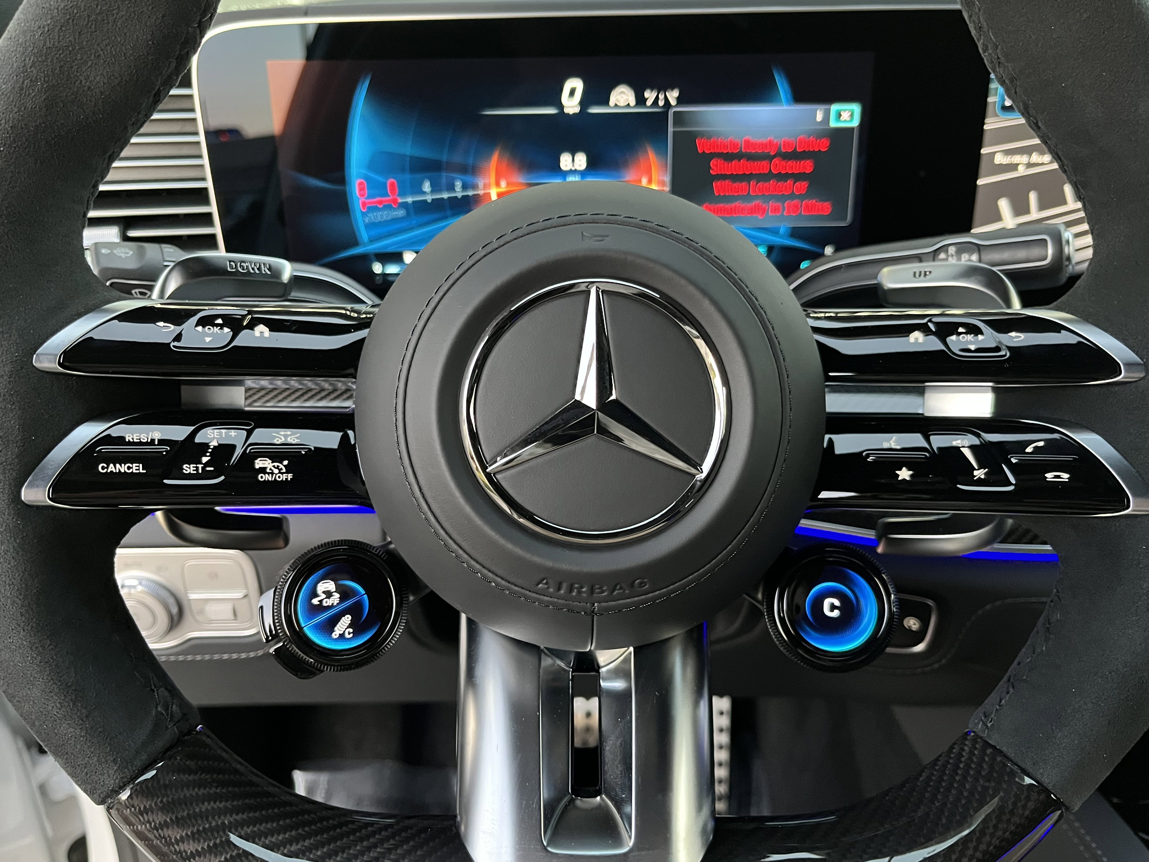 New 2026 MANUFAKTUR Moonlight White Metallic Mercedes-Benz AMG® GLE 53 image 58