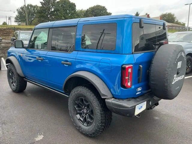 New 2026 Velocity Blue Metallic Ford Badlands® image 4
