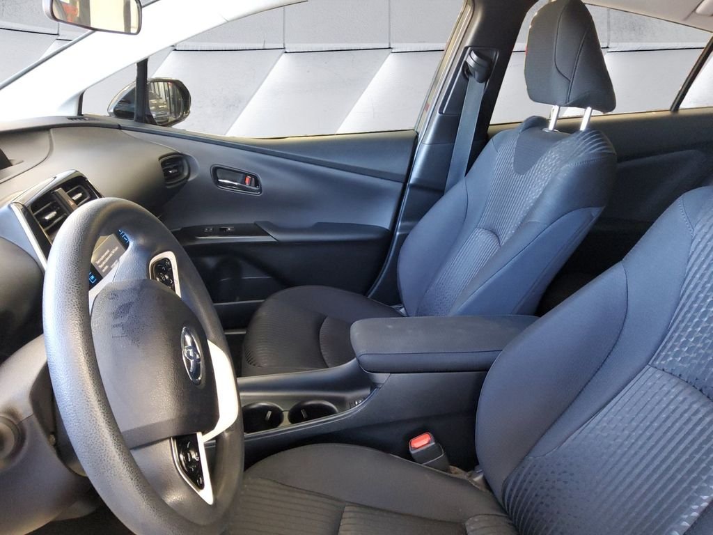 Used 2018 Gray Toyota Two image 6