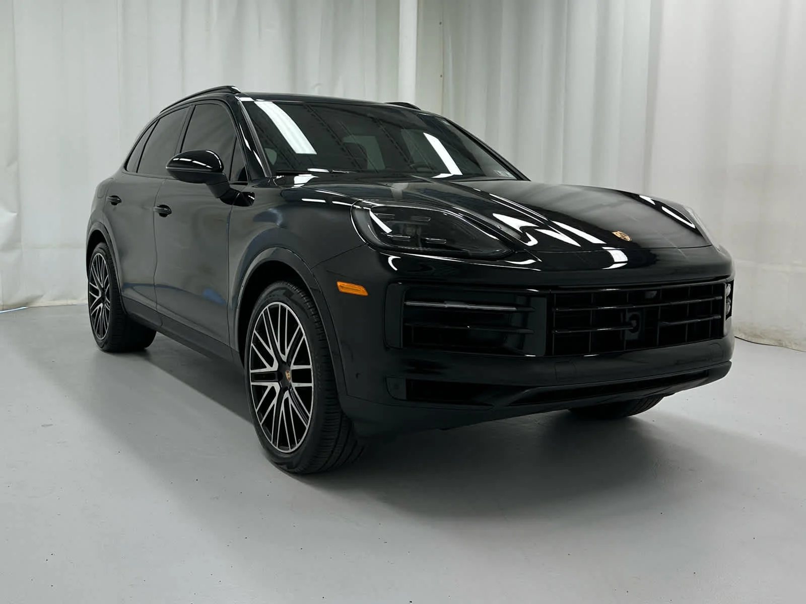 2024 Porsche Cayenne -'s photo