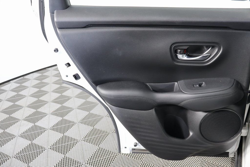 2023 Honda HR-V LX - Photo 11