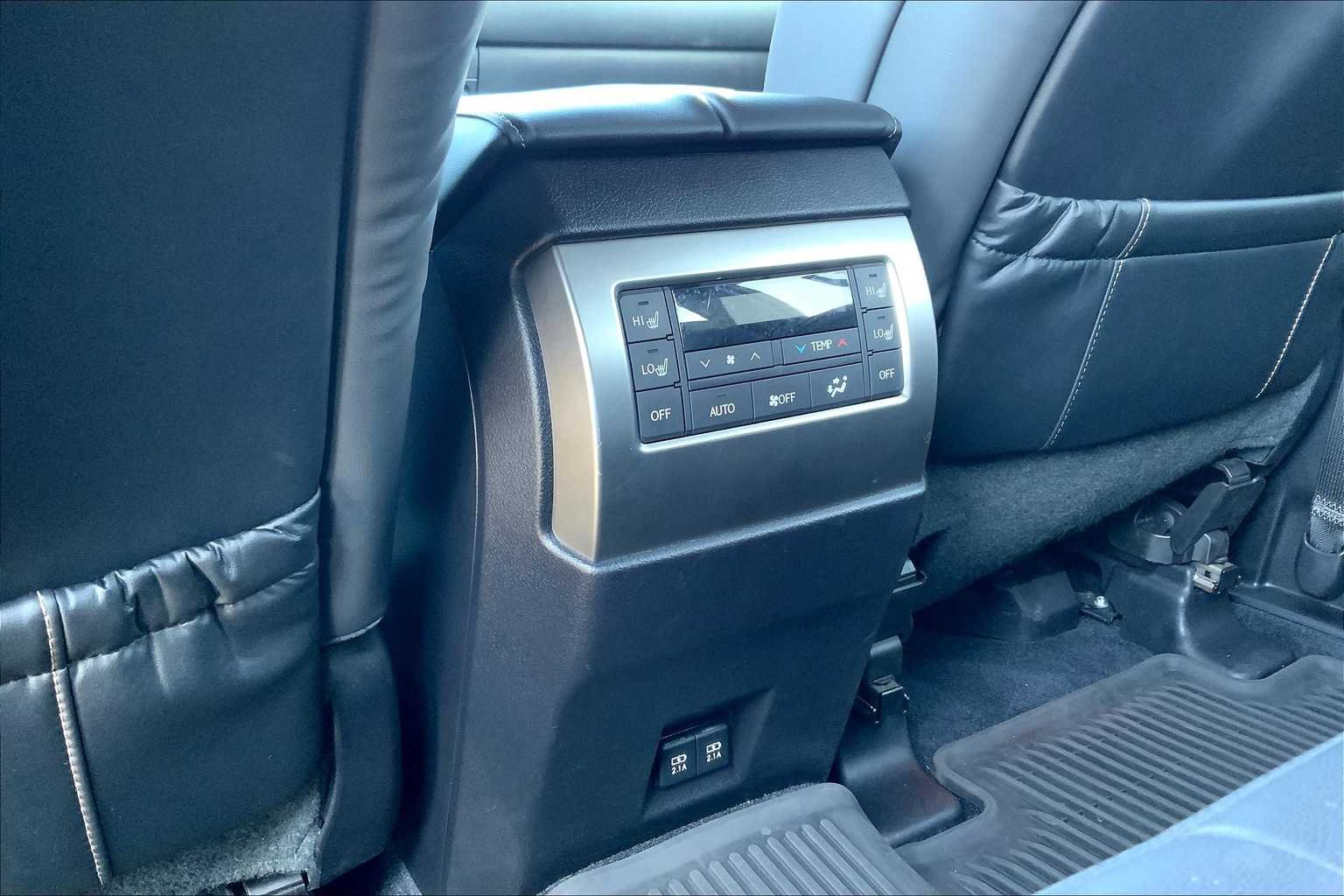 Used 2022 Nebula Gray Pearl Lexus Premium image 33