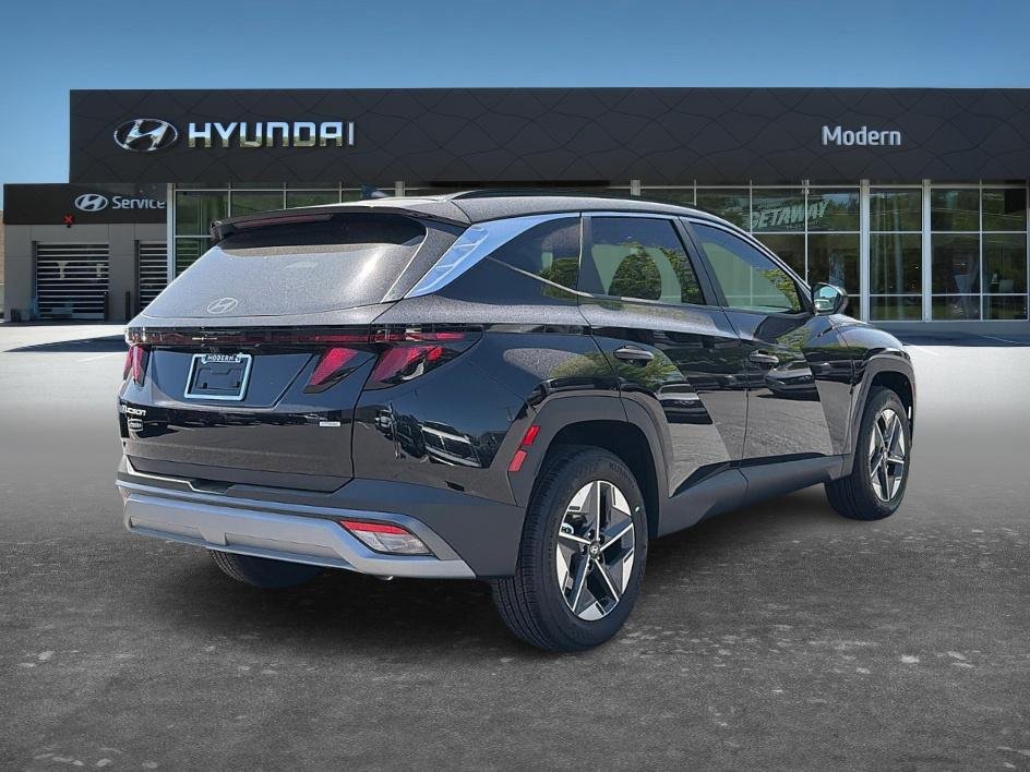 New 2026 Phantom Black Hyundai SEL AWD image 18