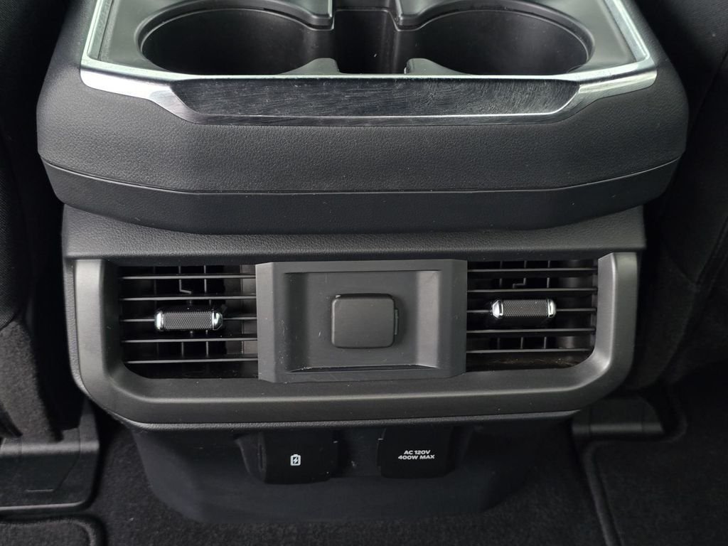 Used 2024 Agate Black Metallic Ford XLT image 32