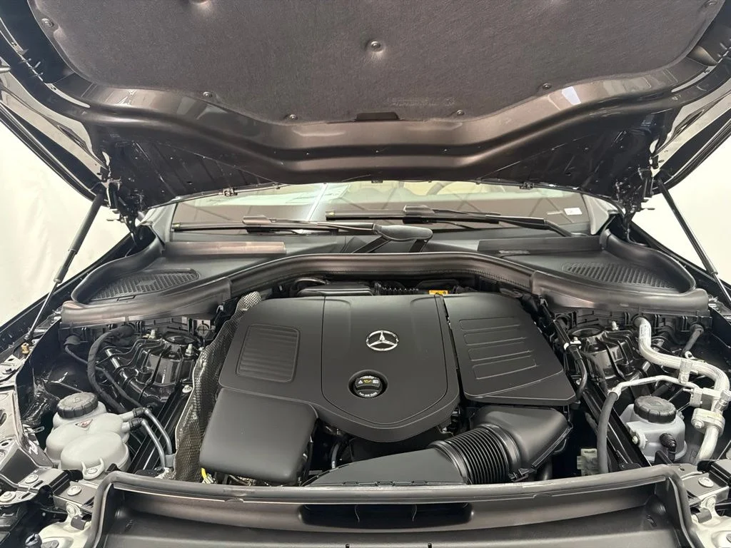 New 2027 Gray Mercedes-Benz GLC 300 image 30