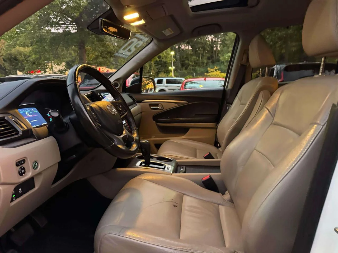 Used 2020 Platinum White Pearl Honda AWD EX-L image 17