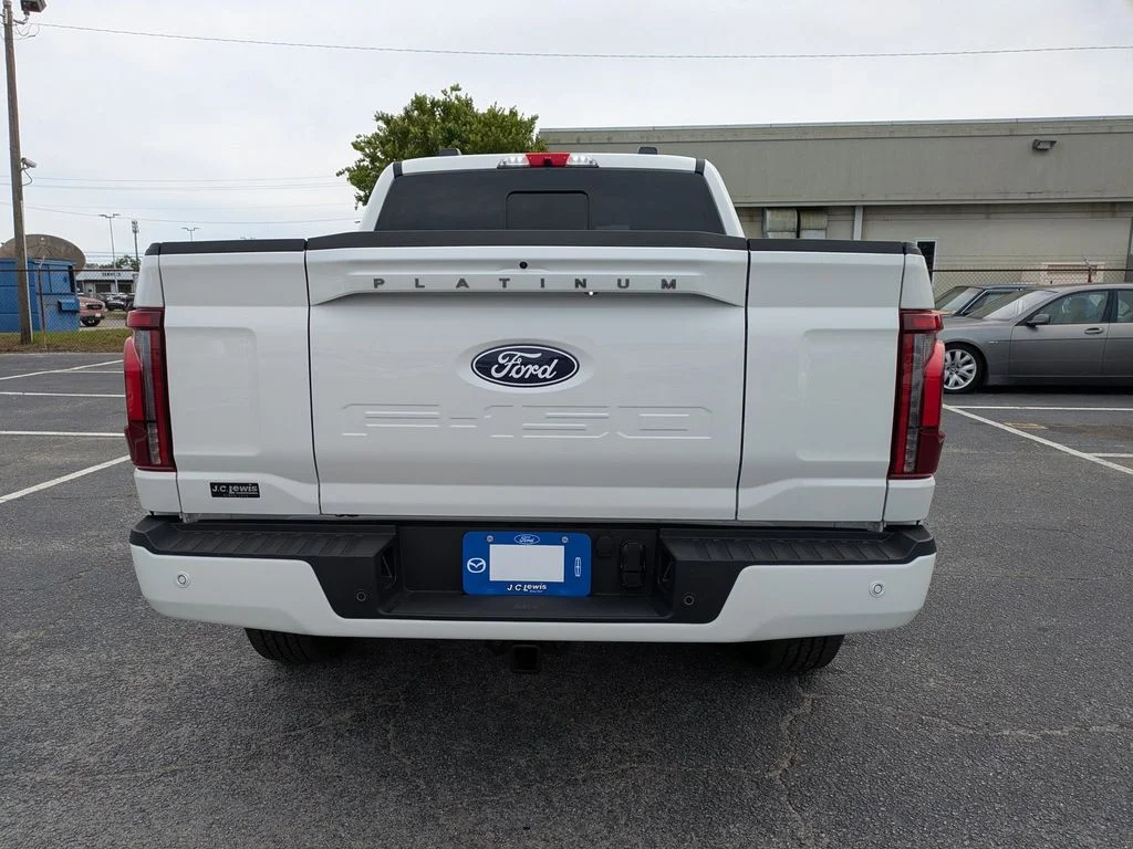 New 2026 Star White Metallic Tri-Coat Ford Platinum image 5