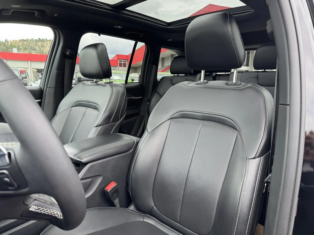 Used 2024 Black Jeep Limited image 17